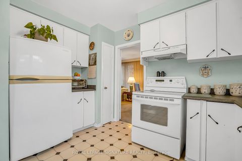 Photo 10 at 57 Valentine Drive, Donalda, Toronto