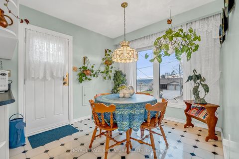 Photo 11 at 57 Valentine Drive, Donalda, Toronto