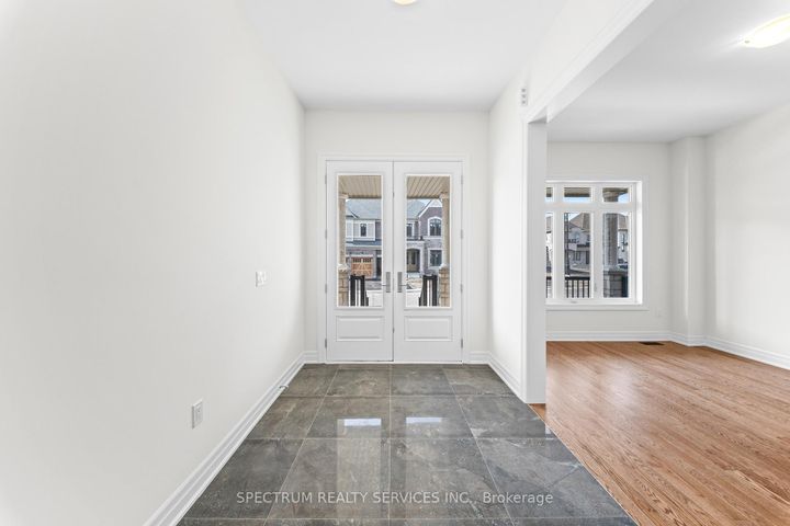 Photo 2 at 17 Mosswood Trail, Vales of Castlemore, Brampton