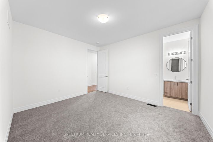 Photo 36 at 17 Mosswood Trail, Vales of Castlemore, Brampton