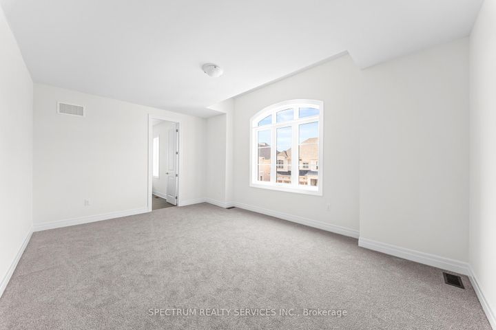 Photo 38 at 17 Mosswood Trail, Vales of Castlemore, Brampton