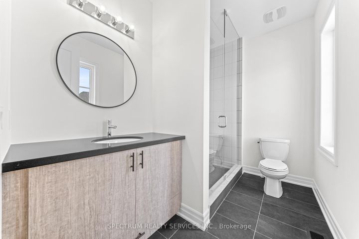 Photo 40 at 17 Mosswood Trail, Vales of Castlemore, Brampton