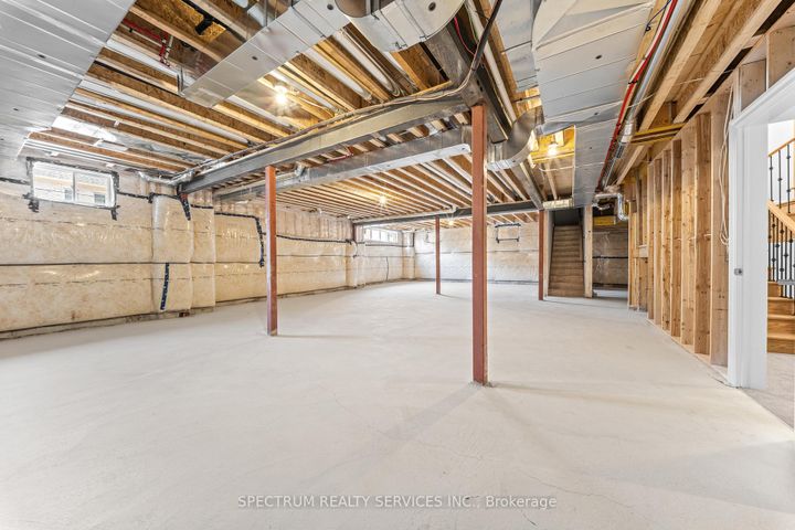 Photo 46 at 17 Mosswood Trail, Vales of Castlemore, Brampton