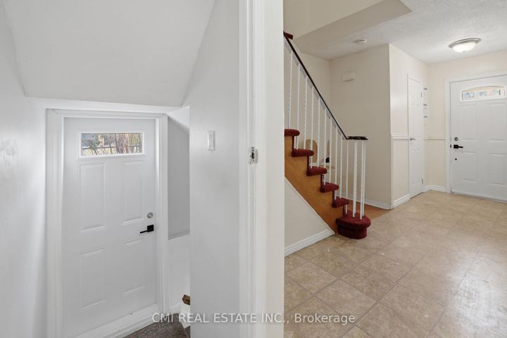 Photo 7 at 40 Glen Hollow Avenue, Clairville, Toronto