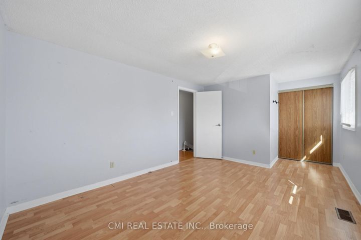 Photo 20 at 40 Glen Hollow Avenue, Clairville, Toronto