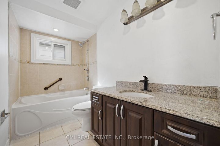 Photo 27 at 40 Glen Hollow Avenue, Clairville, Toronto