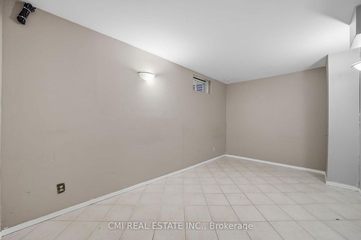 Photo 33 at 40 Glen Hollow Avenue, Clairville, Toronto