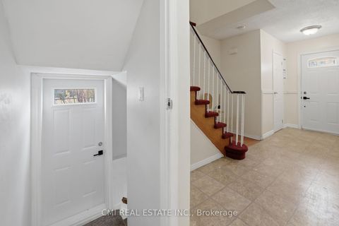 Photo 7 at 40 Glen Hollow Avenue, Clairville, Toronto