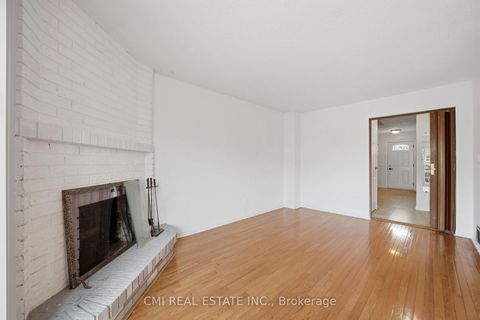 Photo 11 at 40 Glen Hollow Avenue, Clairville, Toronto