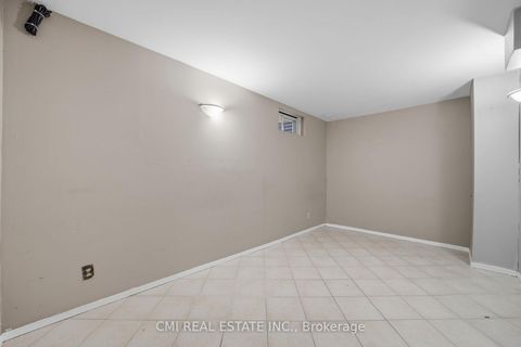 Photo 33 at 40 Glen Hollow Avenue, Clairville, Toronto