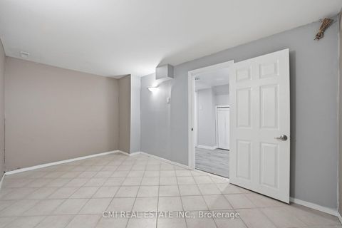 Photo 34 at 40 Glen Hollow Avenue, Clairville, Toronto