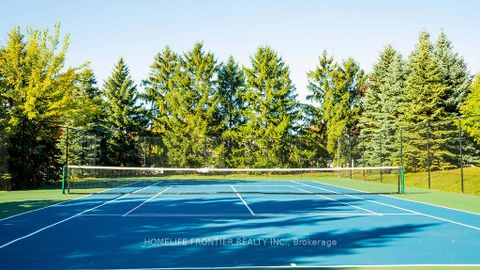 Photo 15 at 210 - 81 Townsgate Drive E, Yorkhill, Vaughan