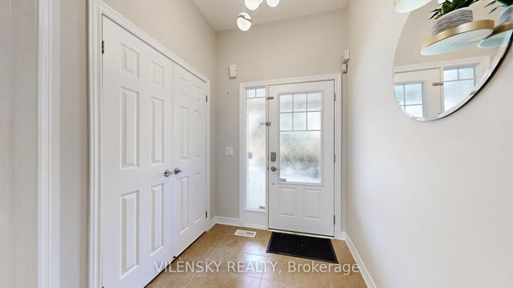 Photo 2 at 34 Elihof Drive, Patterson, Vaughan