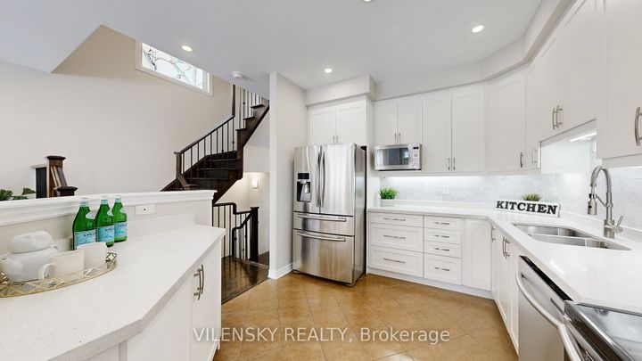 Photo 4 at 34 Elihof Drive, Patterson, Vaughan