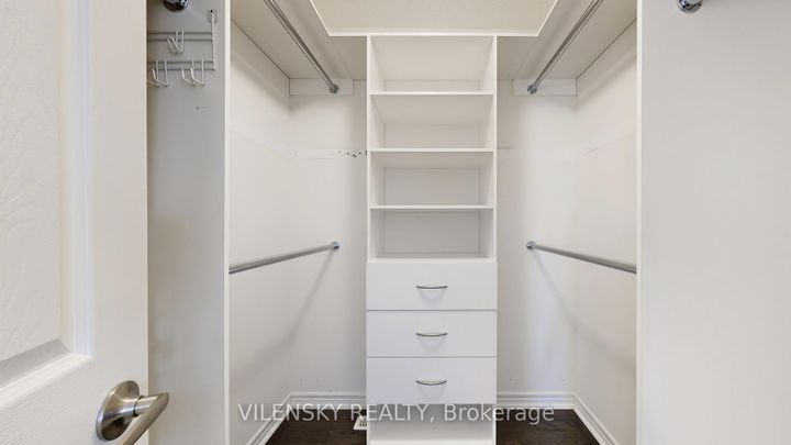 Photo 18 at 34 Elihof Drive, Patterson, Vaughan