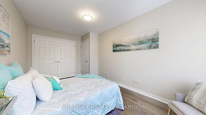 Photo 20 at 34 Elihof Drive, Patterson, Vaughan