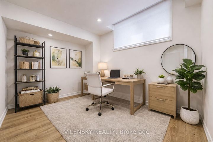 Photo 26 at 34 Elihof Drive, Patterson, Vaughan