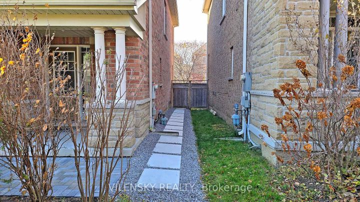 Photo 29 at 34 Elihof Drive, Patterson, Vaughan