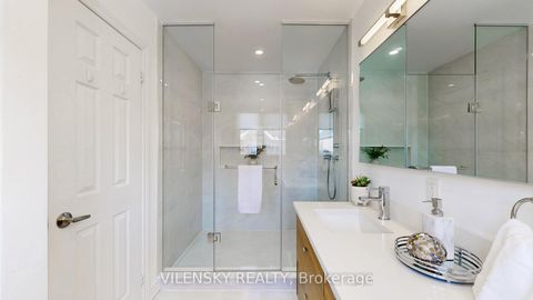 Photo 17 at 34 Elihof Drive, Patterson, Vaughan