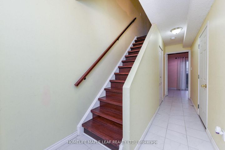 Photo 3 at 85 Enmount Drive, Southgate, Brampton