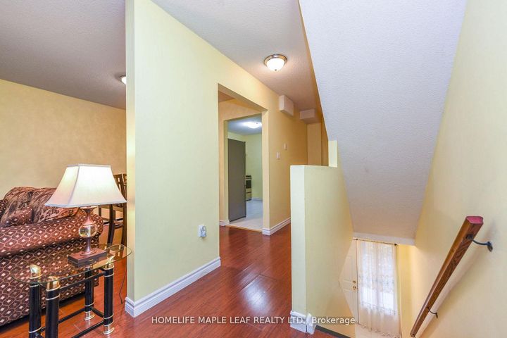 Photo 15 at 85 Enmount Drive, Southgate, Brampton