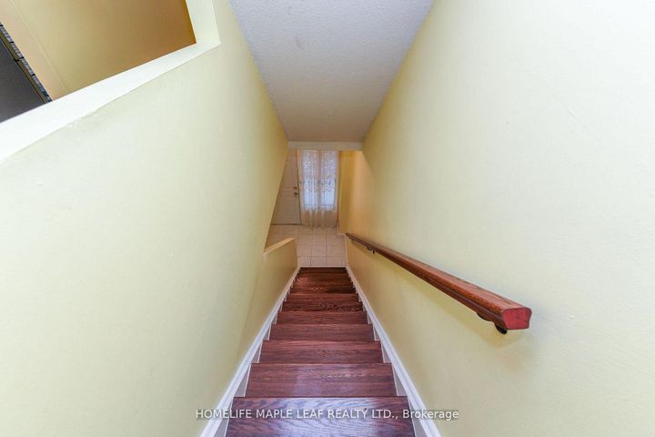 Photo 16 at 85 Enmount Drive, Southgate, Brampton