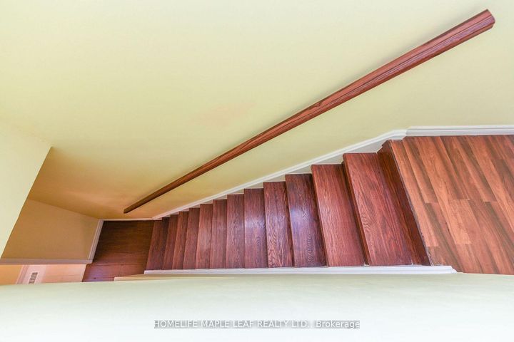 Photo 32 at 85 Enmount Drive, Southgate, Brampton