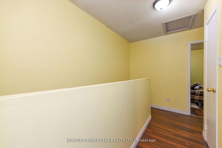 Photo 33 at 85 Enmount Drive, Southgate, Brampton