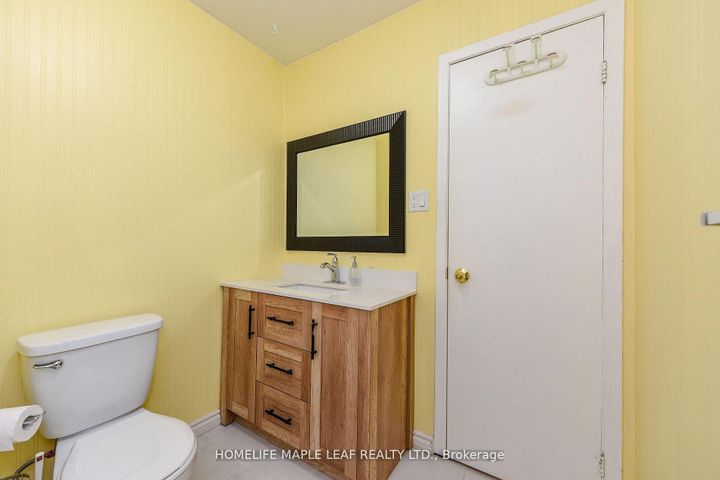 Photo 35 at 85 Enmount Drive, Southgate, Brampton