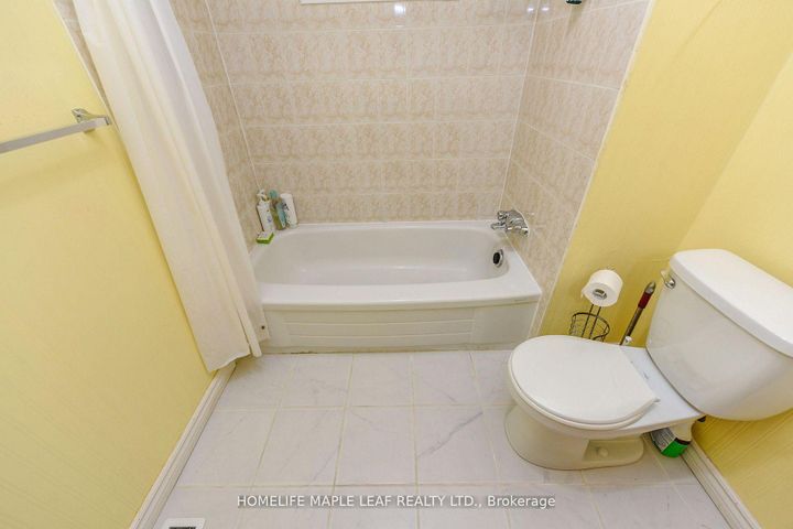 Photo 36 at 85 Enmount Drive, Southgate, Brampton