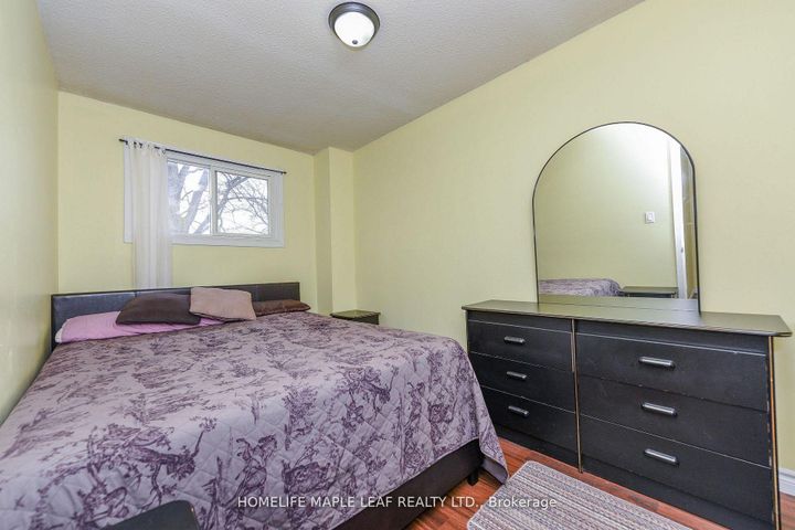 Photo 38 at 85 Enmount Drive, Southgate, Brampton