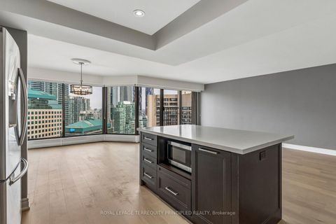 Photo 8 at 3413 - 55 Harbour Square, Waterfront Communities C1, Toronto