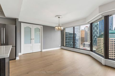 Photo 13 at 3413 - 55 Harbour Square, Waterfront Communities C1, Toronto