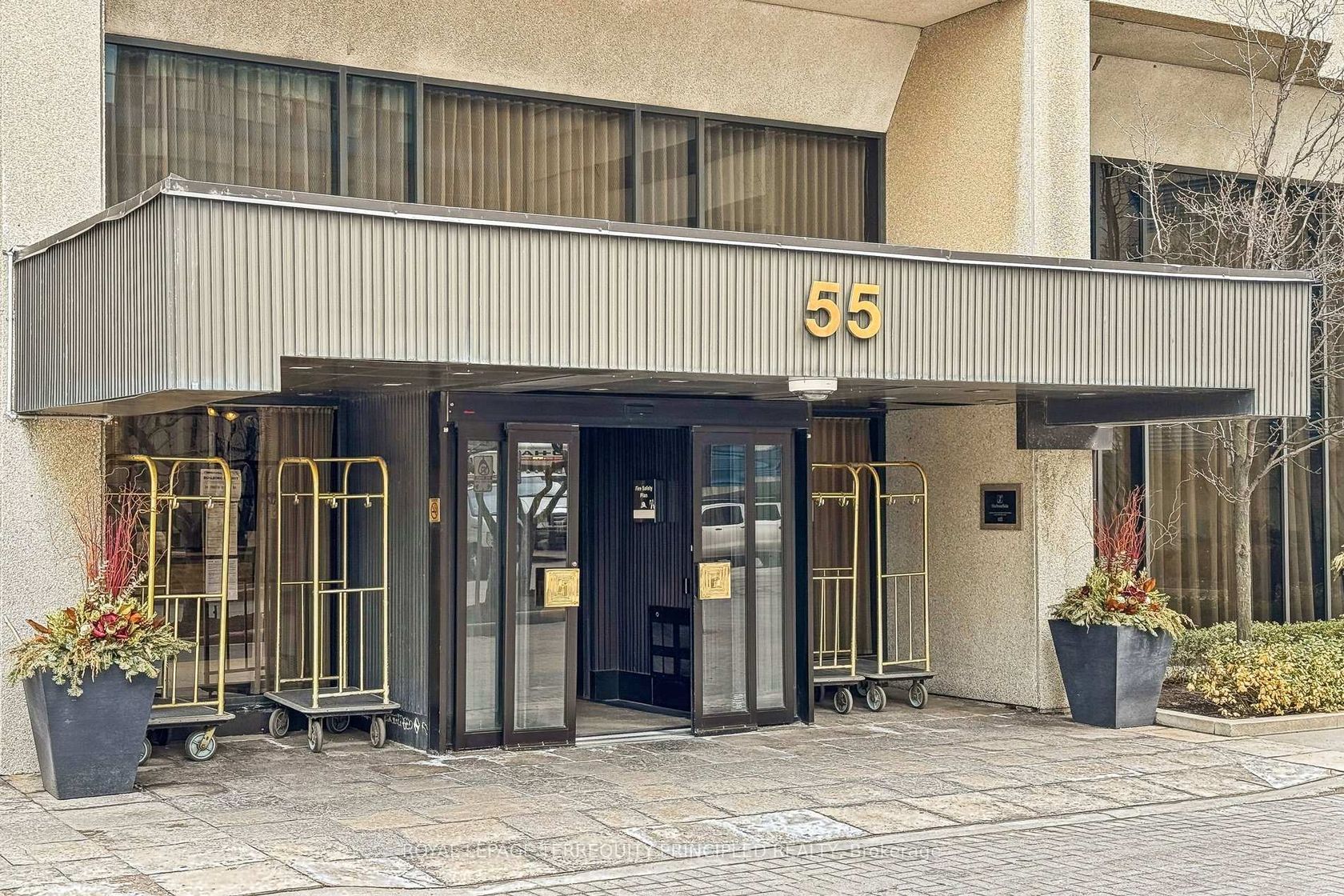 3413 - 55 Harbour Square, Waterfront Communities C1, Toronto 