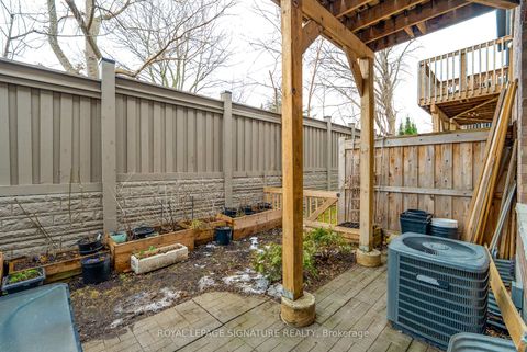 Photo 36 at 14 Queen Mary Court, East Woodbridge, Vaughan