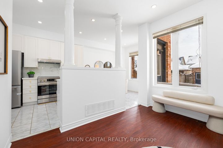 Photo 13 at 29 Queen's Plate Drive, Angus Glen, Markham