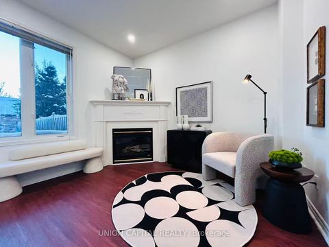 Photo 11 at 29 Queen's Plate Drive, Angus Glen, Markham