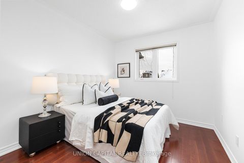 Photo 33 at 29 Queen's Plate Drive, Angus Glen, Markham