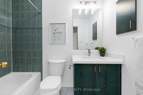 Photo 37 at 29 Queen's Plate Drive, Angus Glen, Markham