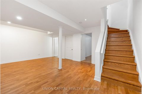 Photo 38 at 29 Queen's Plate Drive, Angus Glen, Markham