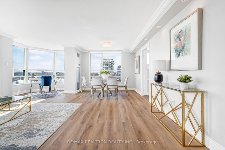 Photo 6 at 822 - 7805 Bayview Avenue, Willowbrook, Markham