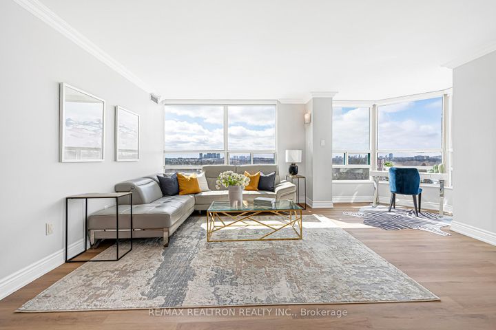 Photo 9 at 822 - 7805 Bayview Avenue, Willowbrook, Markham