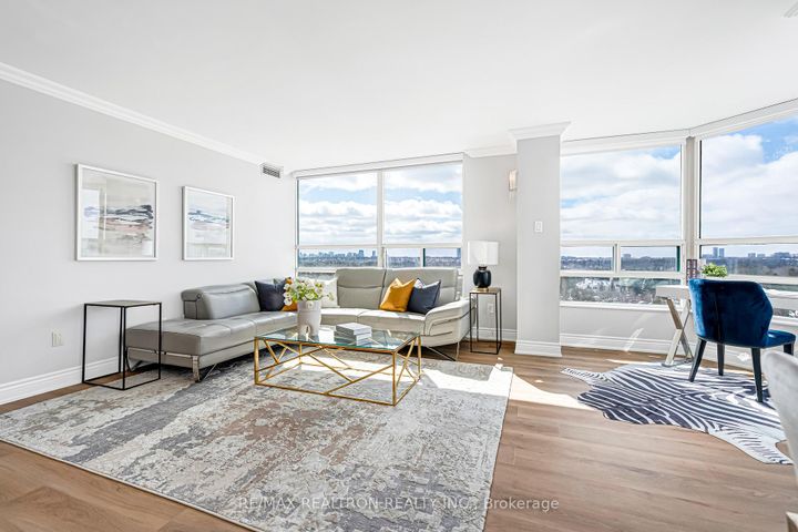 Photo 10 at 822 - 7805 Bayview Avenue, Willowbrook, Markham