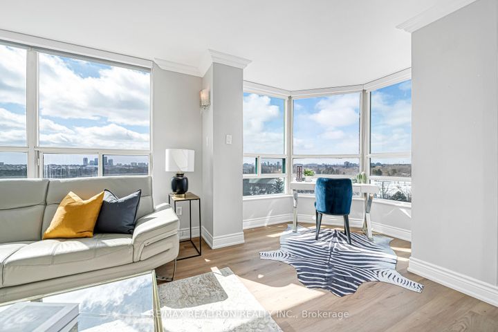 Photo 17 at 822 - 7805 Bayview Avenue, Willowbrook, Markham