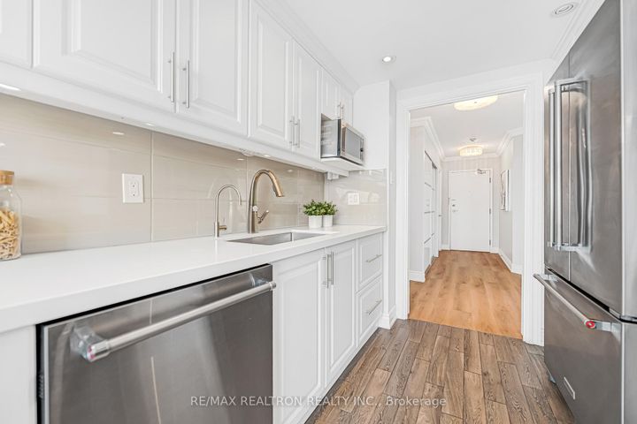 Photo 24 at 822 - 7805 Bayview Avenue, Willowbrook, Markham