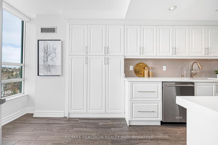 Photo 26 at 822 - 7805 Bayview Avenue, Willowbrook, Markham