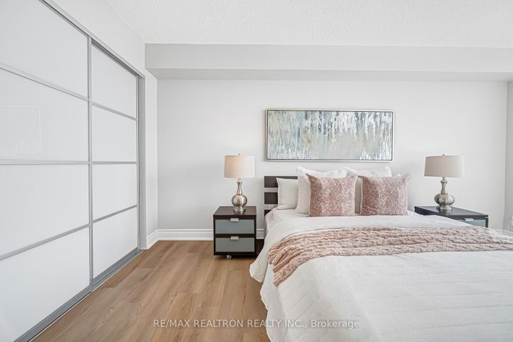 Photo 37 at 822 - 7805 Bayview Avenue, Willowbrook, Markham