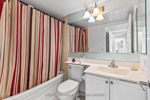 Photo 22 at 401 - 310 Burnhamthorpe Road W, City Centre, Mississauga