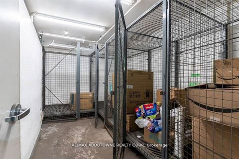 Photo 27 at 401 - 310 Burnhamthorpe Road W, City Centre, Mississauga