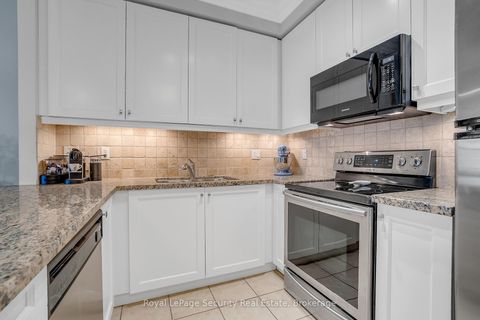 Photo 8 at 209 - 4620 Highway 7, East Woodbridge, Vaughan